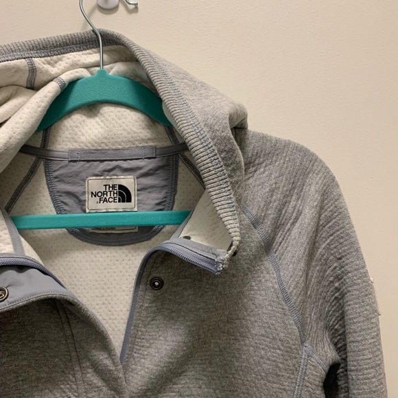 the North Face snap up coat size S grey “re-source long snap hoodie” - Picture 5 of 6